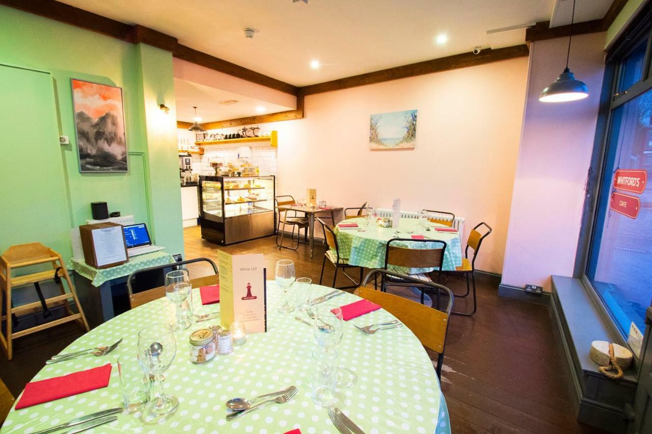 Bed and Breakfast Nik The Greek Burry Port Exterior foto